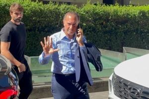 米兰老板:米兰今夏转会支出意甲第一,未来要将财务升到英超水平 米兰老板:米兰今夏转会支出意甲第一,未来要将财务升到英超水平