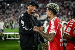 图片报:孔帕尼若带拜仁夺欧冠奖励100万,迪亚斯拿金靴奖金25万 图片报:孔帕尼若带拜仁夺欧冠奖励100万,迪亚斯拿金靴奖金25万