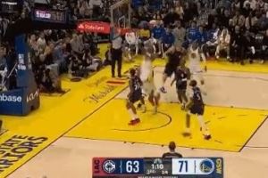 里程碑!巴特勒切入禁区补篮拿到个人生涯16000分 里程碑!巴特勒切入禁区补篮拿到个人生涯16000分