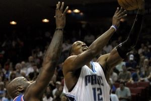 白巧克力:我把魔兽排姚明前面 中锋里只有奥尼尔排魔兽前面 白巧克力:我把魔兽排姚明前面 中锋里只有奥尼尔排魔兽前面