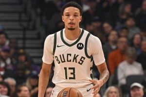 记者:罗林斯在进攻端进步了不少 特别是投射水平似乎日趋稳定 记者:罗林斯在进攻端进步了不少 特别是投射水平似乎日趋稳定