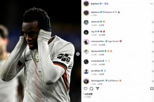 独造3球!吉滕斯社媒晒捂耳照:靠着那加给我力量的,凡事都能做 独造3球!吉滕斯社媒晒捂耳照:靠着那加给我力量的,凡事都能做