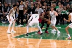 被冤枉了!杰伦-布朗切球犯规 凯尔特人挑战成功 被冤枉了!杰伦-布朗切球犯规 凯尔特人挑战成功