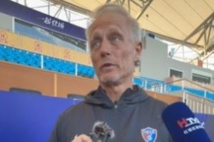 玉昆主帅安德森：坚持高位逼抢和攻势足球，是我们取得成绩的关键